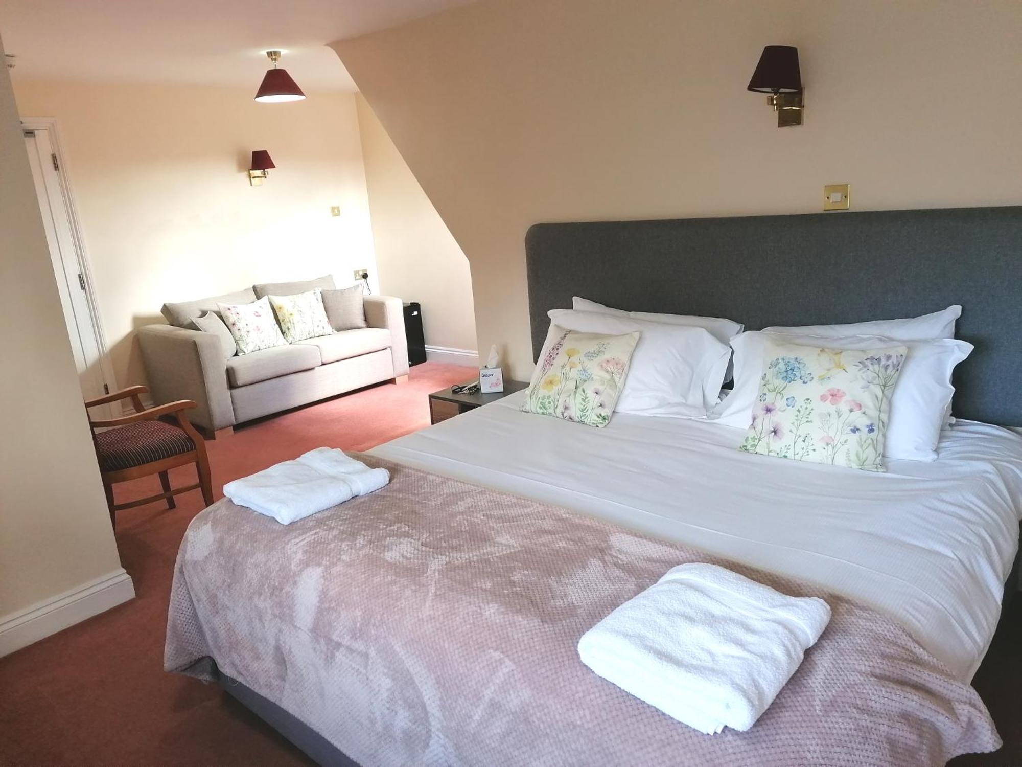 The Evenhill Hotel Кентърбъри Екстериор снимка