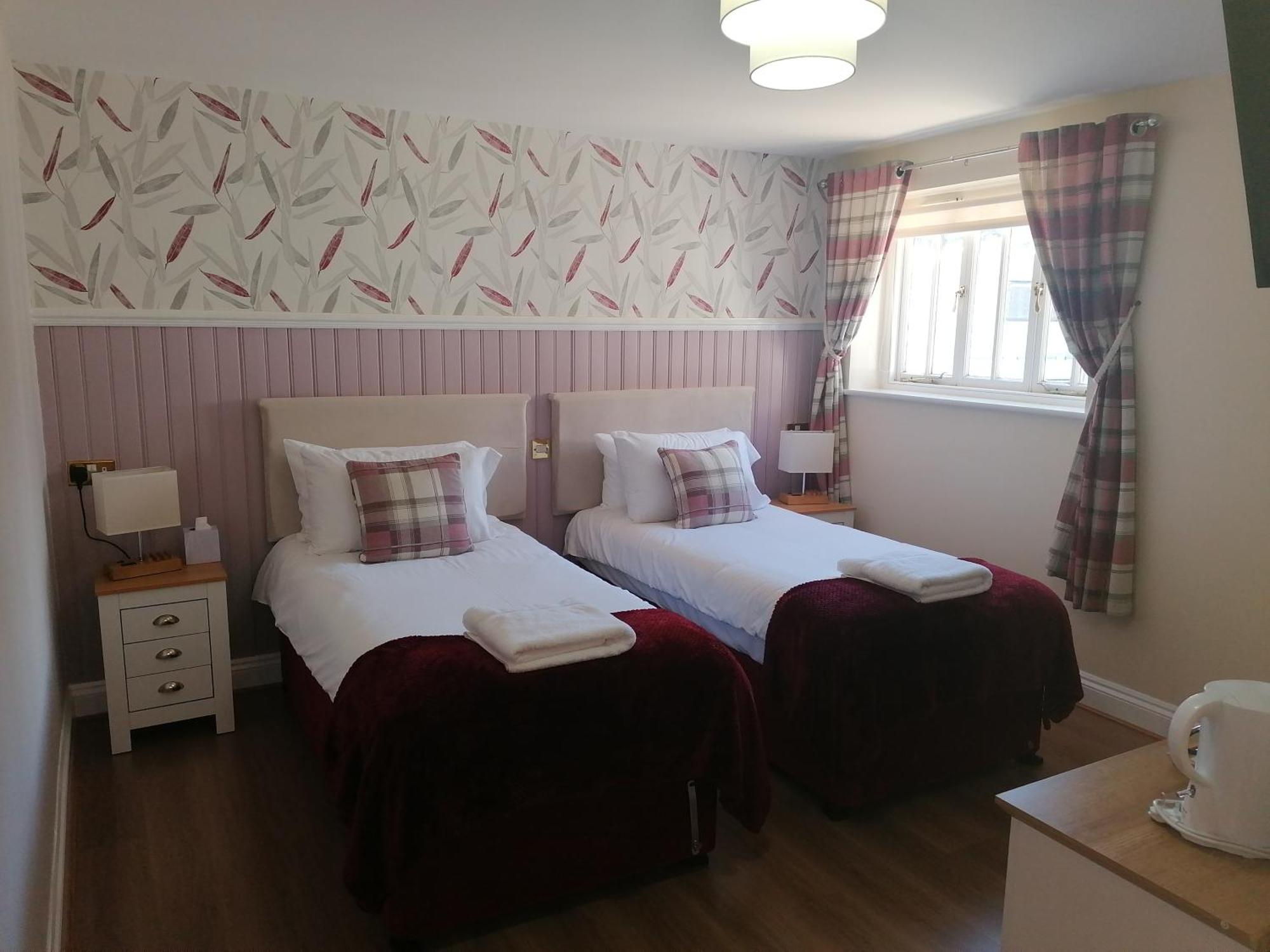 The Evenhill Hotel Кентърбъри Екстериор снимка