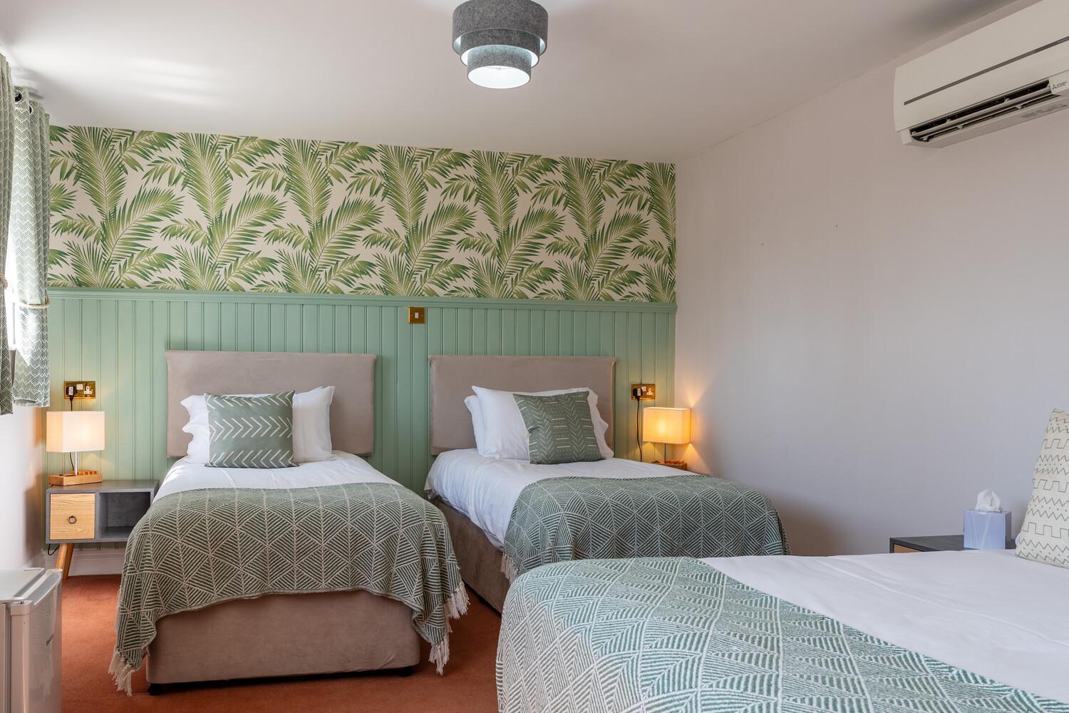 The Evenhill Hotel Кентърбъри Екстериор снимка
